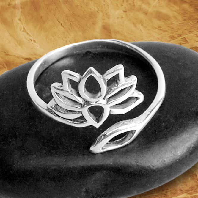 Silver Lotus and Leaf Ring