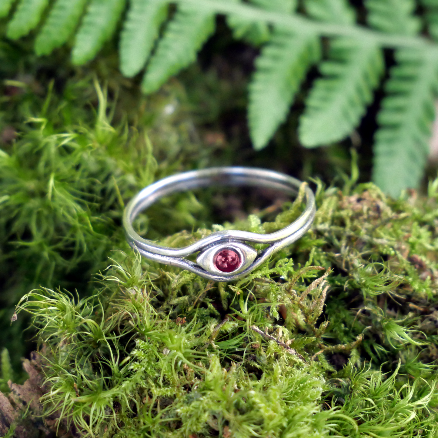 Silver Garnet Eye Ring
