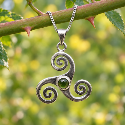 Silver Triskele Pendant w/Agate
