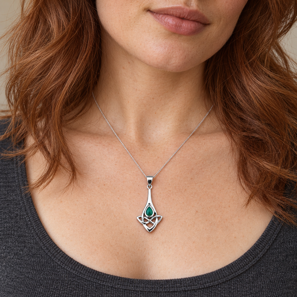 Silver Celtic Dewdrop Pendant w/Agate