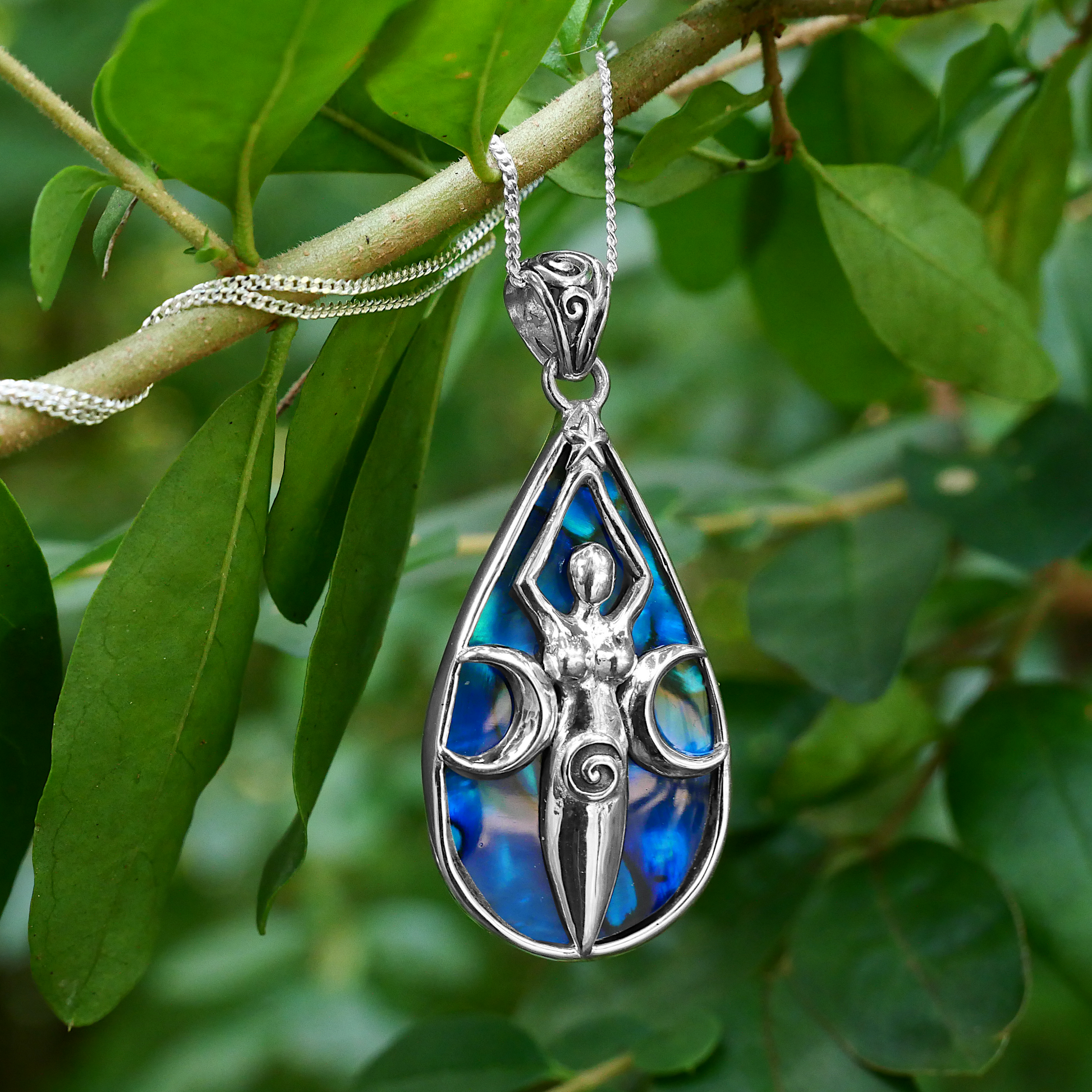 Silver Teardrop Goddess Pendant w/Shell