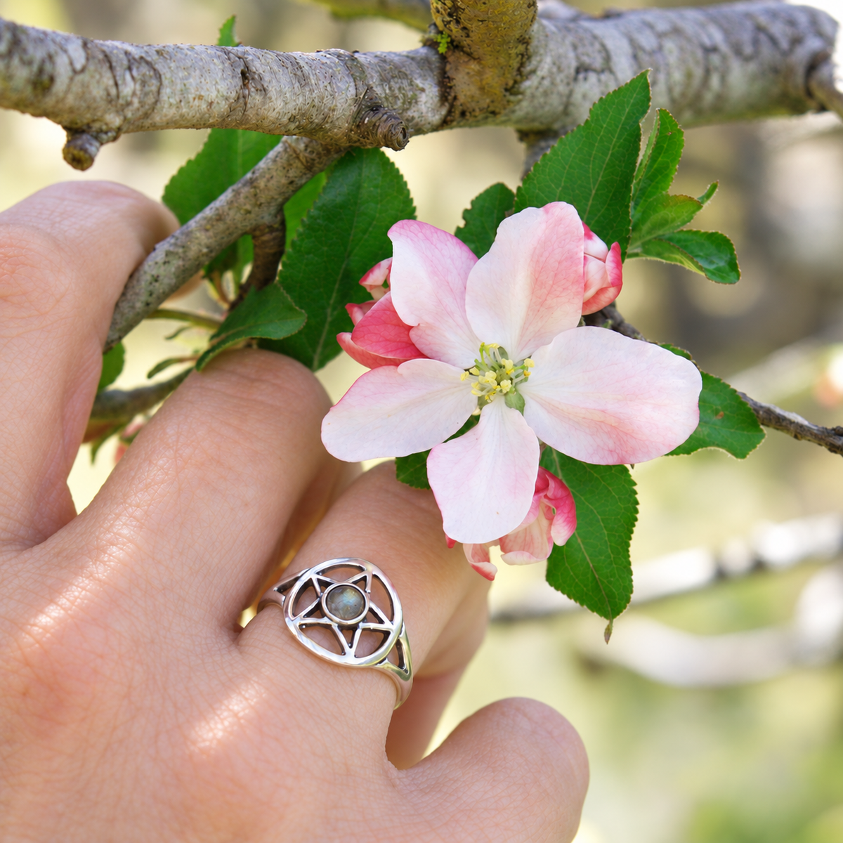 Silver Labradorite Pentacle Ring
