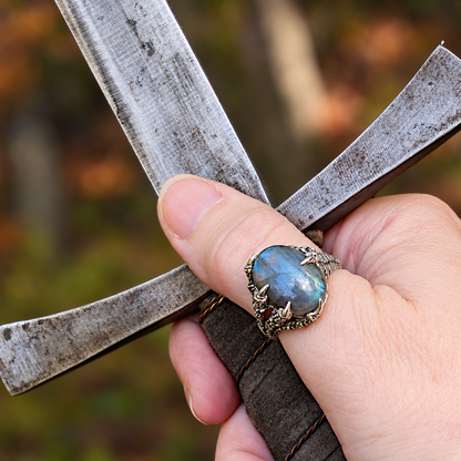 Silver Labradorite Dragon's Claw Ring